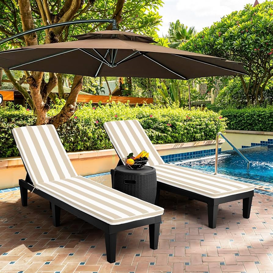 What materials are best for chaise cushions?